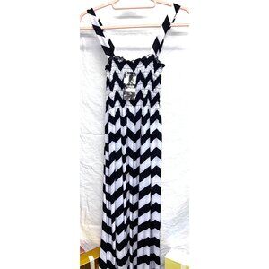 Black & Gray Juniors Chevron Pattern Dress w Shirred Bodice & Wide Straps XXL